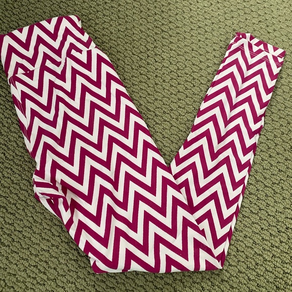 LuLaRoe Happy Hearts One Size Leggings - Picture 1 of 3
